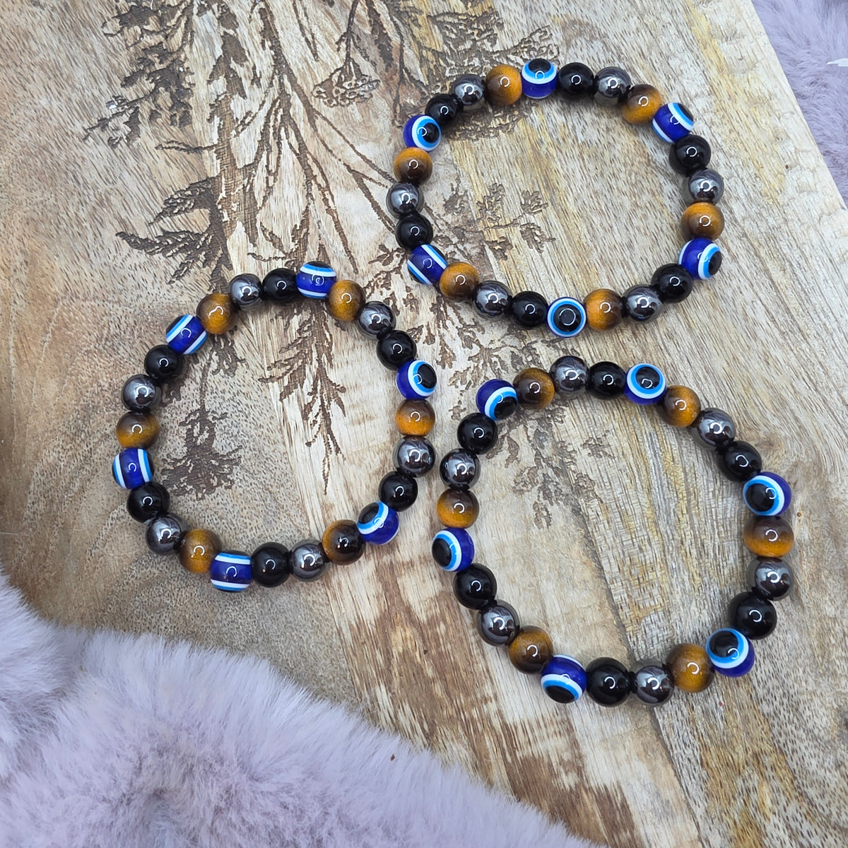 Helmirannekoru "evil eye"
