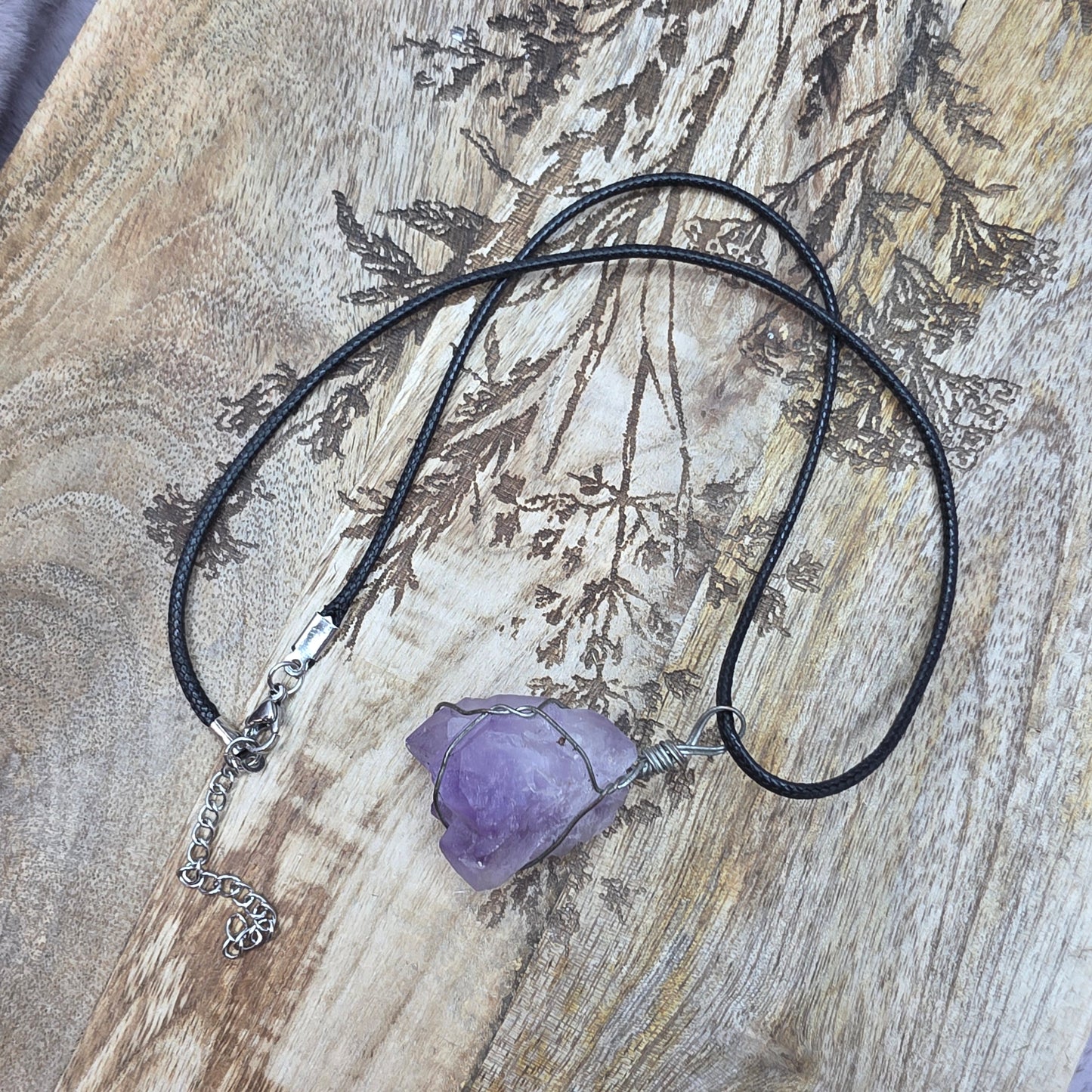 Ametista kaulakoru