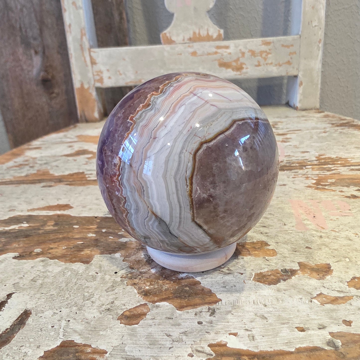 Ametisti/akaatti pallo