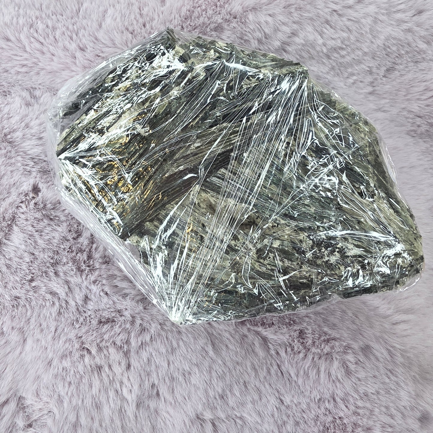 Aktinoliitti specimen nro.1