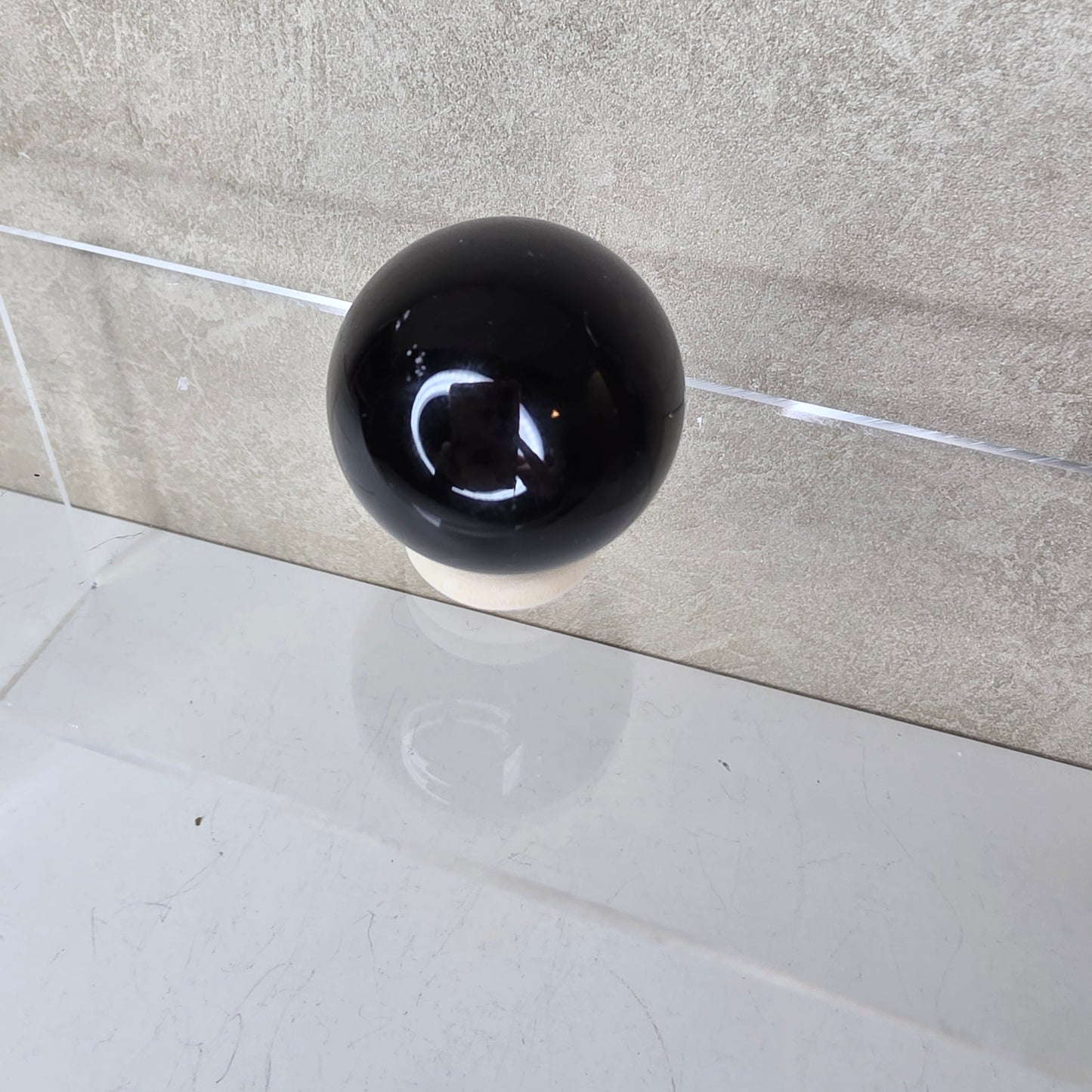 Obsidiaani pallo 2lk.