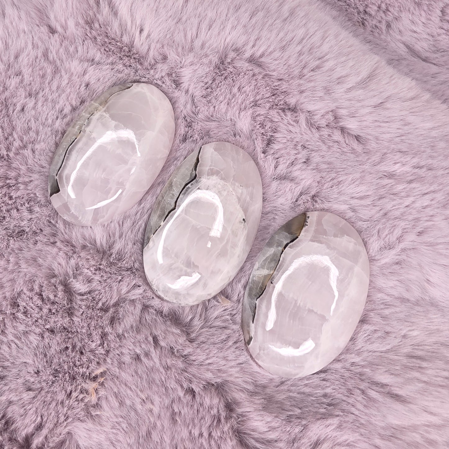 Pinkki fingerprint-kalsiitti kämmenkivi