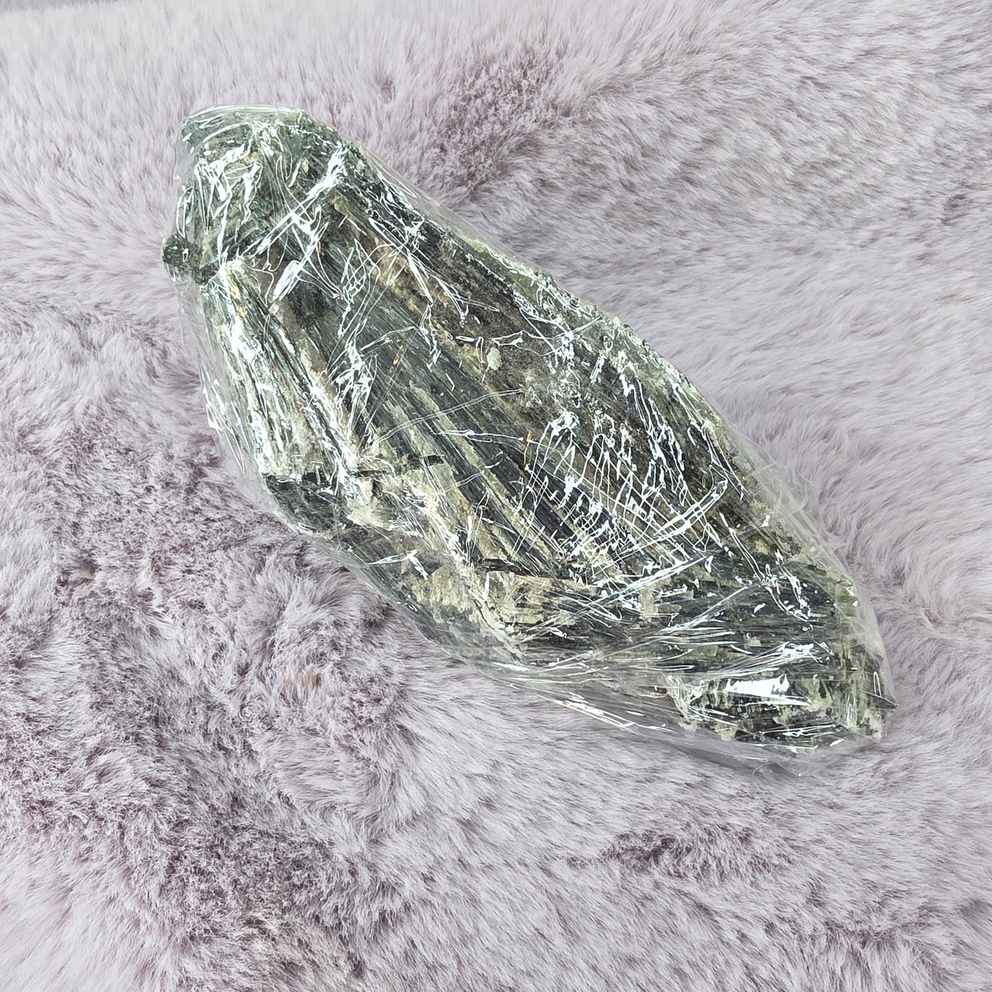 Aktinoliitti specimen nro.2