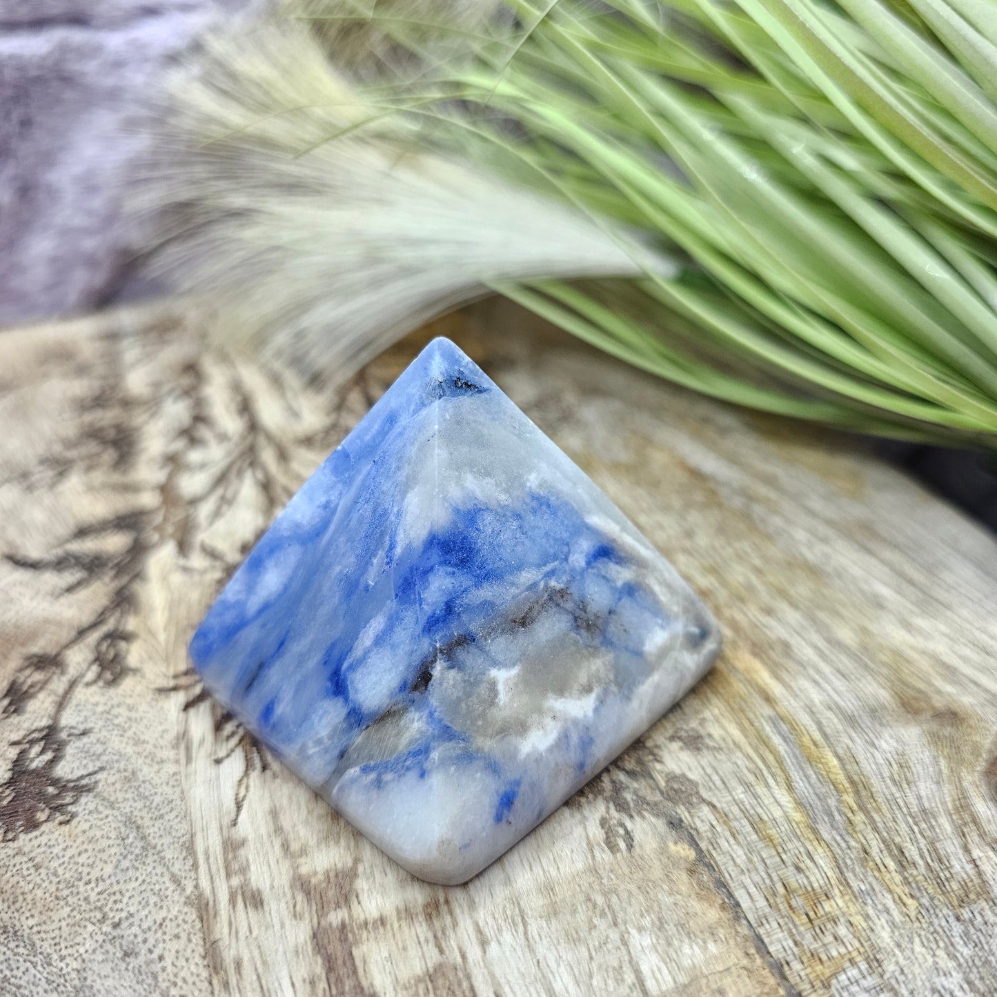 Afghaniitti pyramidi