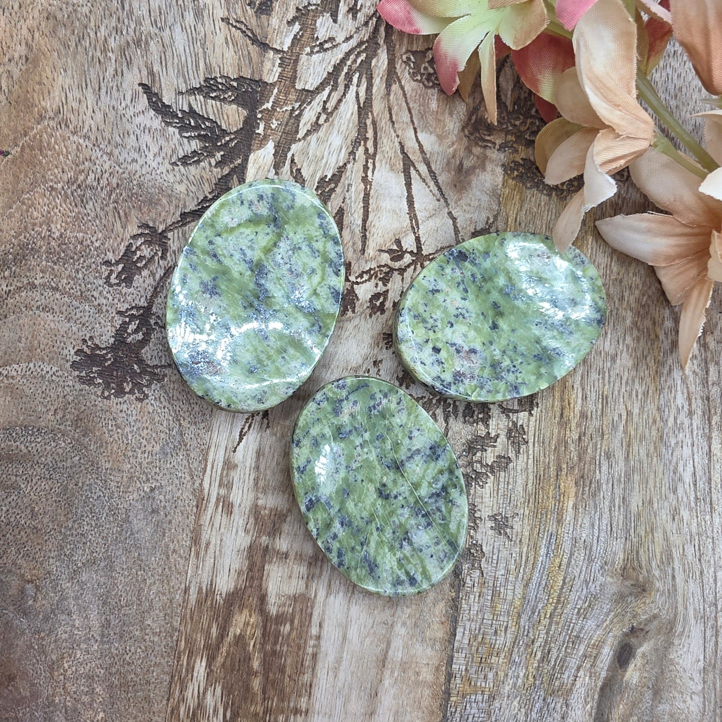 Huolikivi -serpentiini-