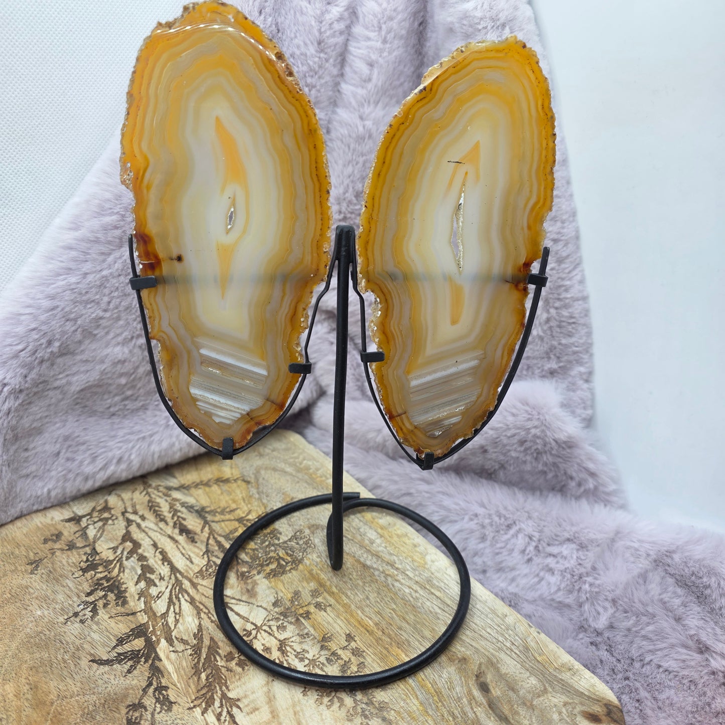 Akaattisiivut telineessä -keltainen-