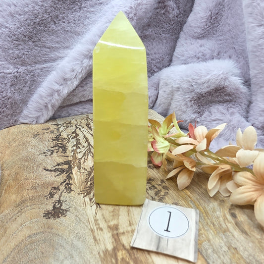 Sitruunakalsiitti torni