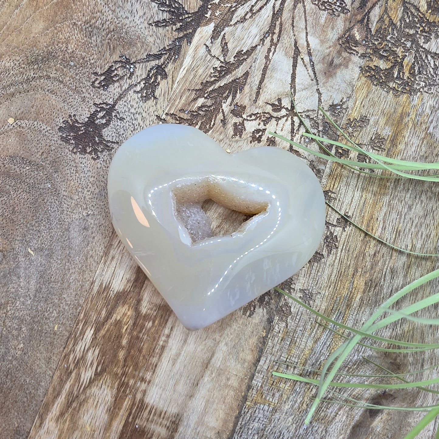 Akaatti "druzy" sydän