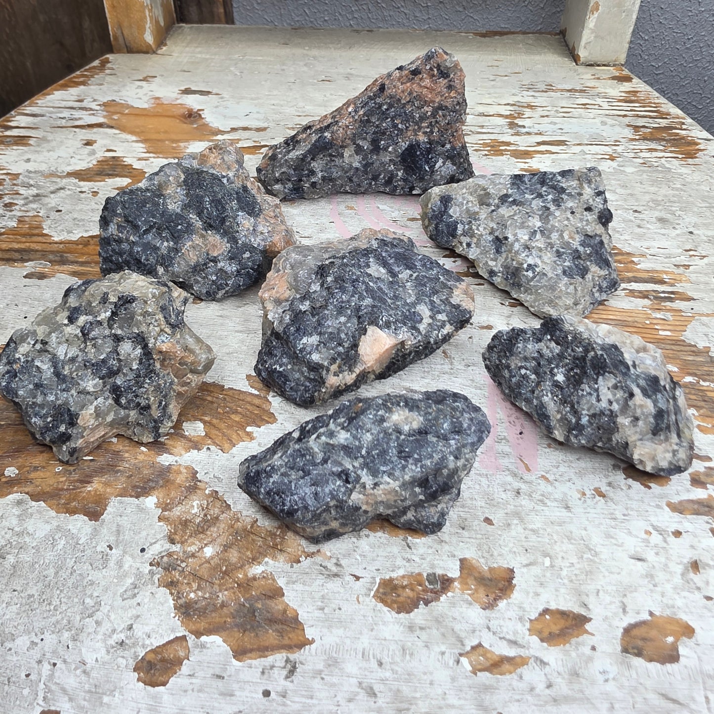 Kordieriitti raakapala -Suomi-