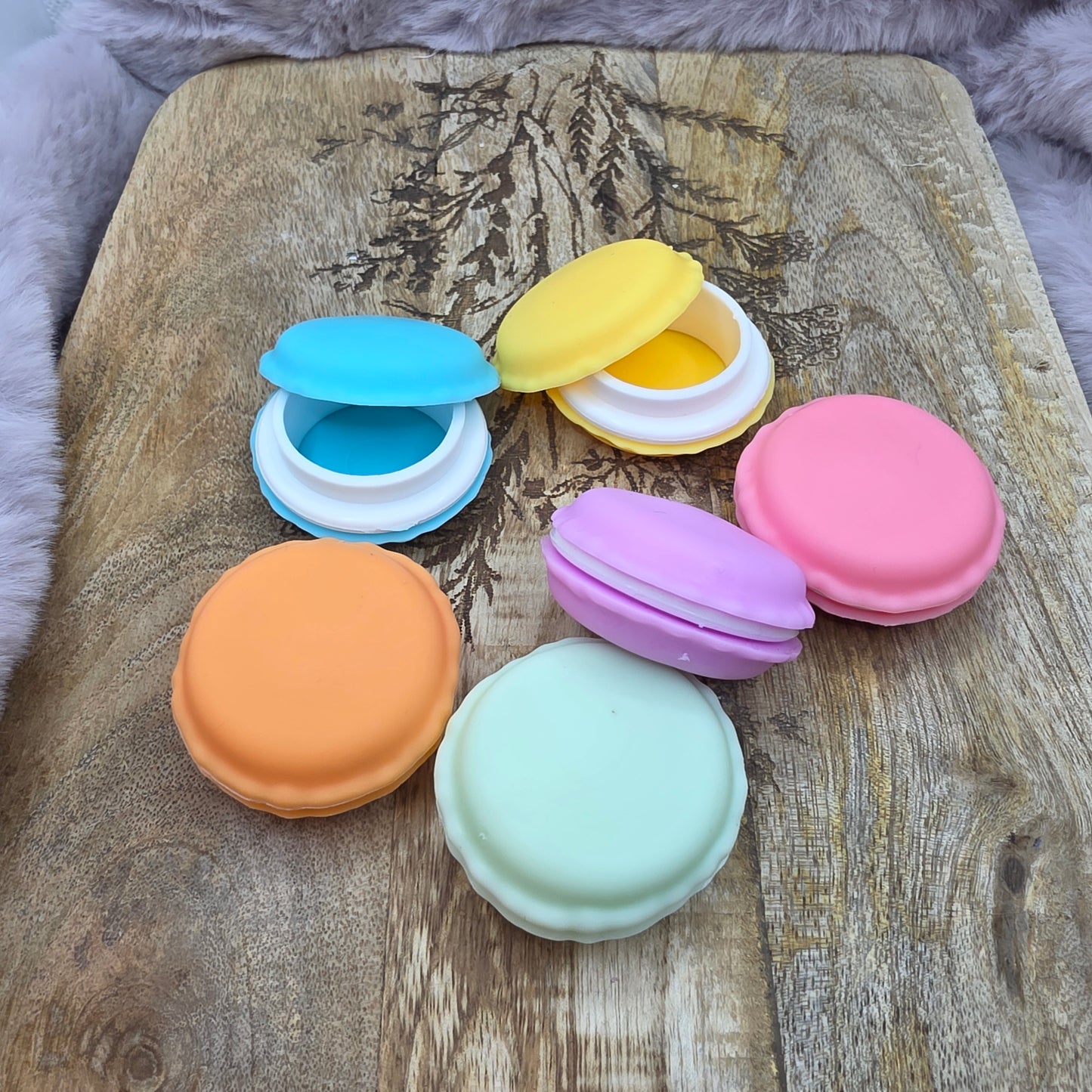 Macaron rasia -eri värejä-