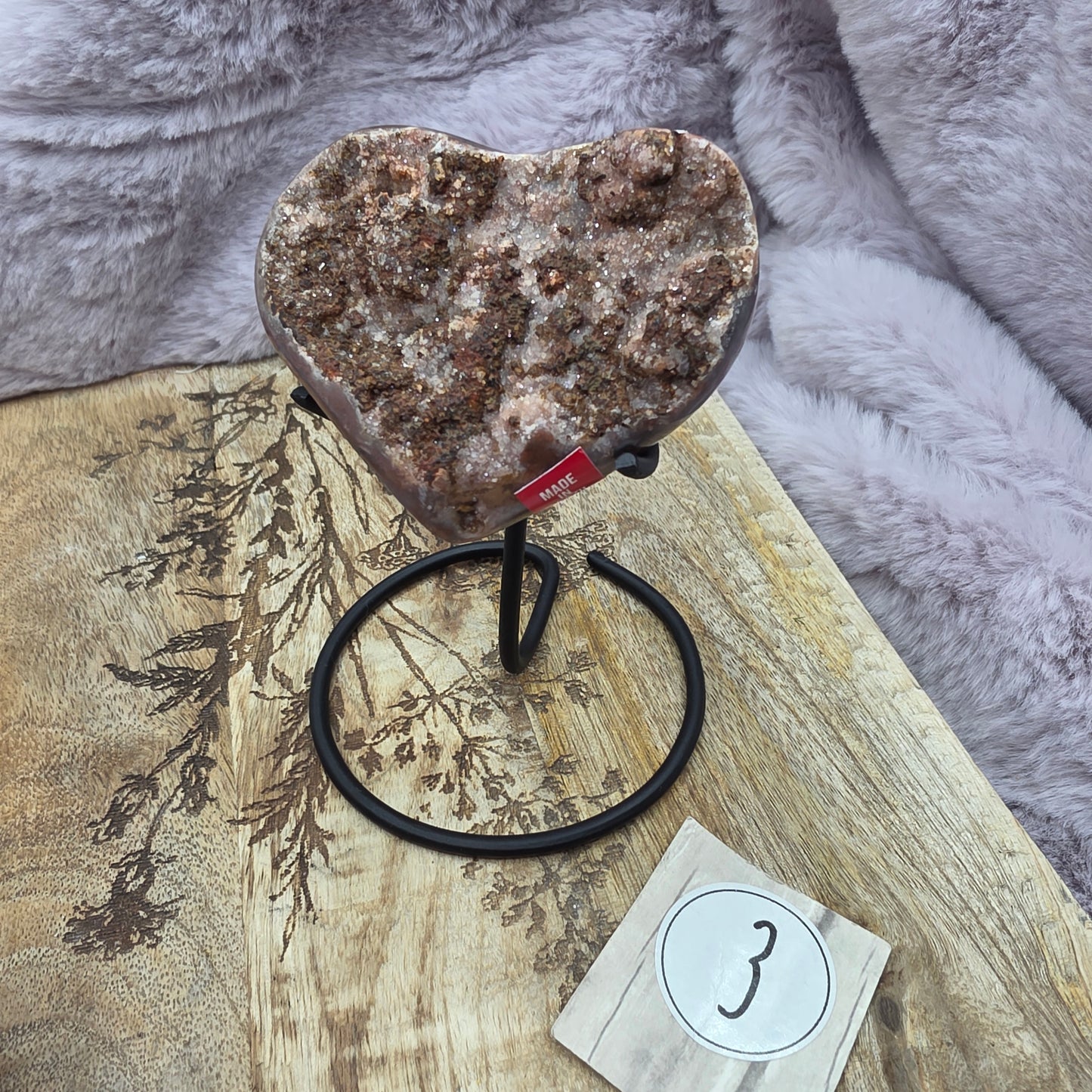 Akaatti/kvartsi sydän telineessä -erilaisia-