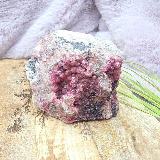 Spherocobaltite specimen -iso-