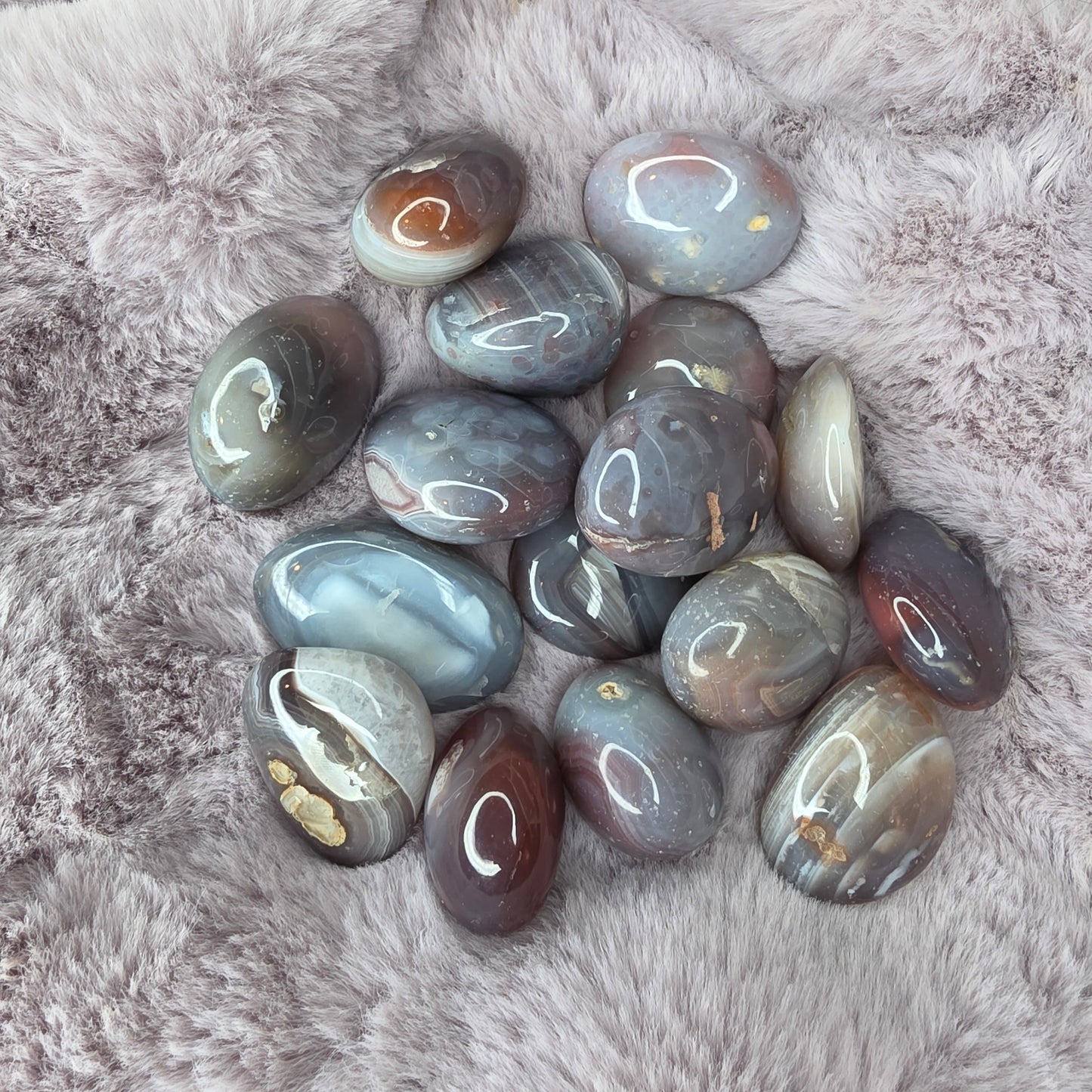 Botswana-akaatti rumpuhiottu XL