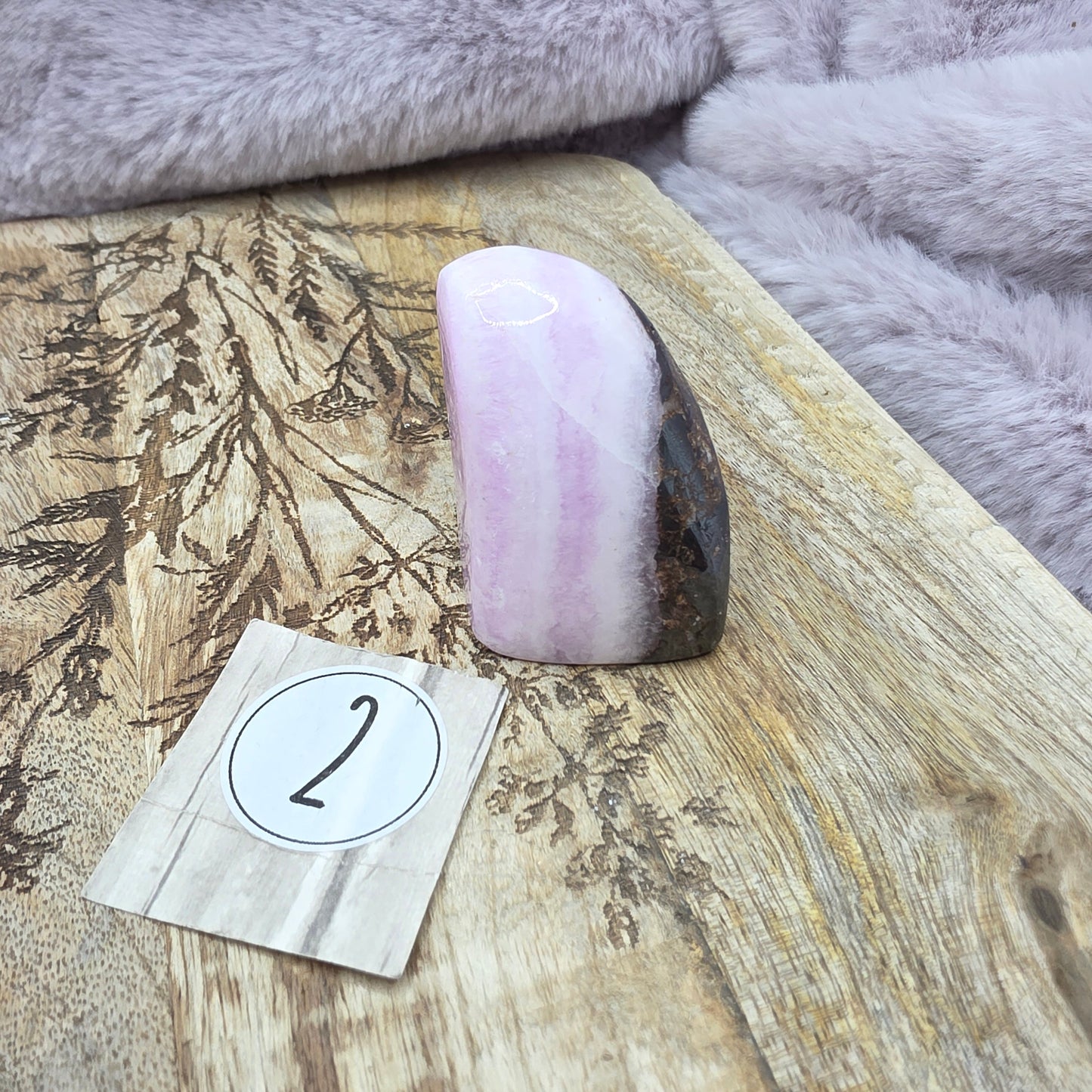 Pinkki aragoniitti freeform