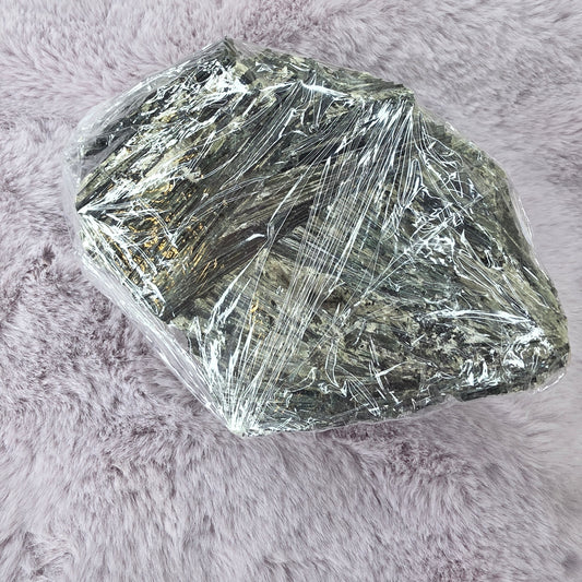 Aktinoliitti specimen nro.1