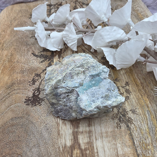 Sininen brusiitti emokivessä