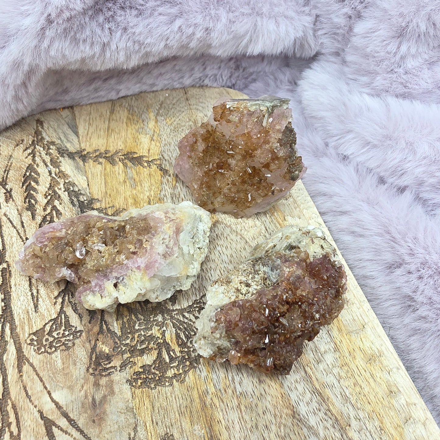 Childreniitti/Canga Rosa specimen