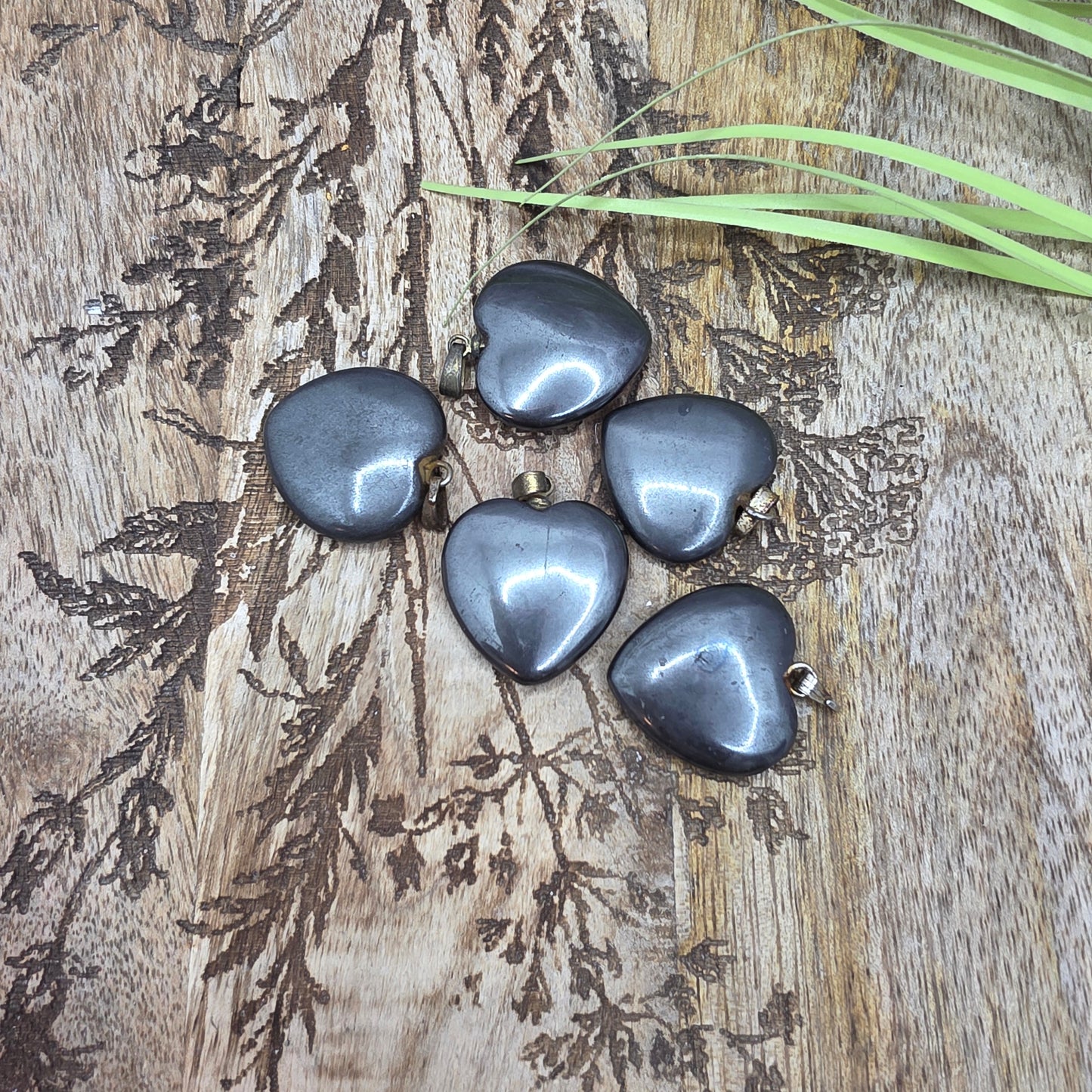 Pieni sydänriipus -valitse väri-