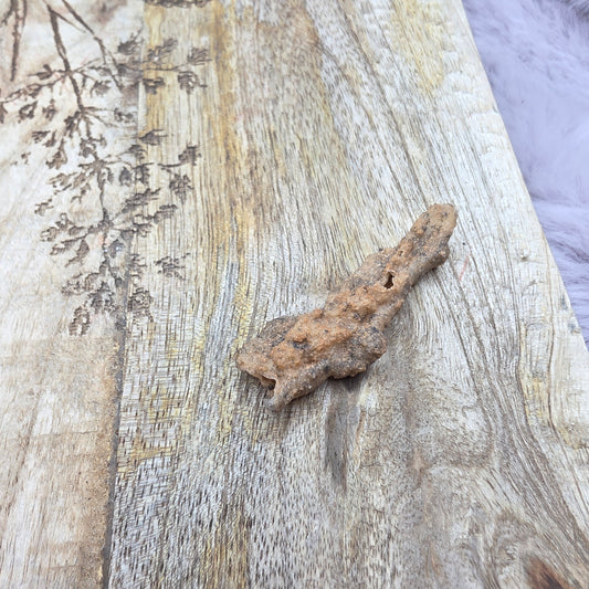 Fulguriitti eli kivettynyt salamanisku