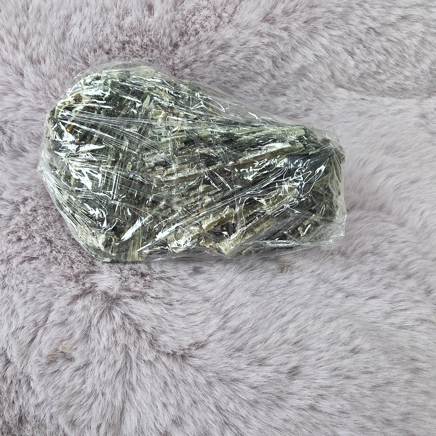 Aktinoliitti specimen nro.3