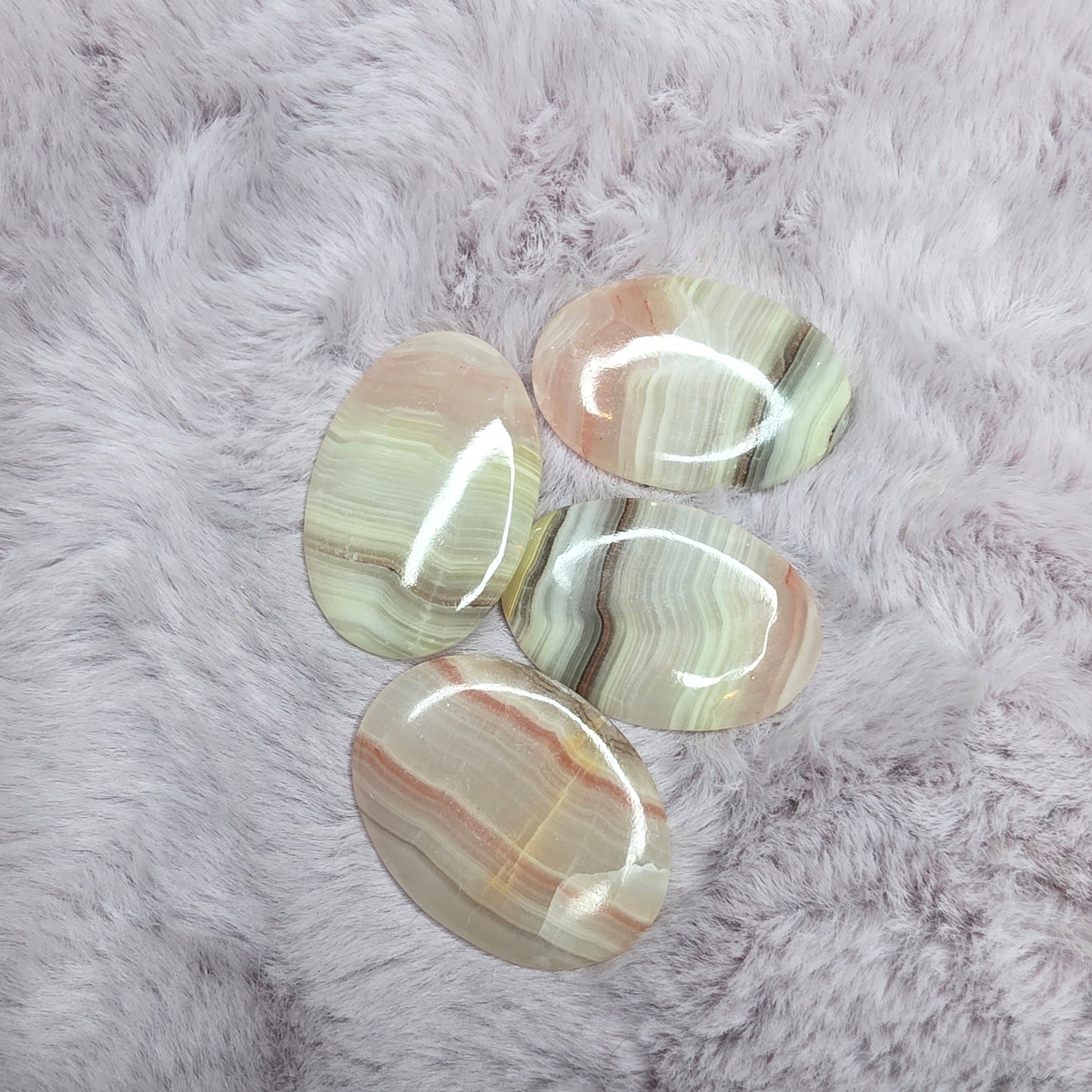 Ovaali -valitse väri-