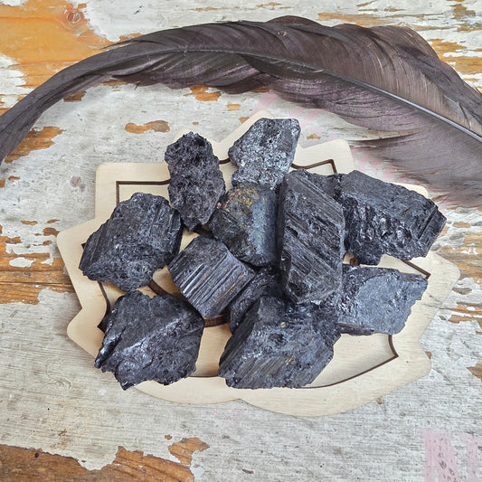 Musta turmaliini raakapala