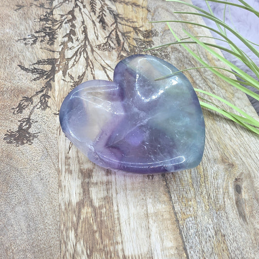 Sydänalusta fluoriittia 2lk.