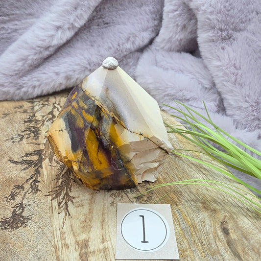 Mookaite jaspis kärki