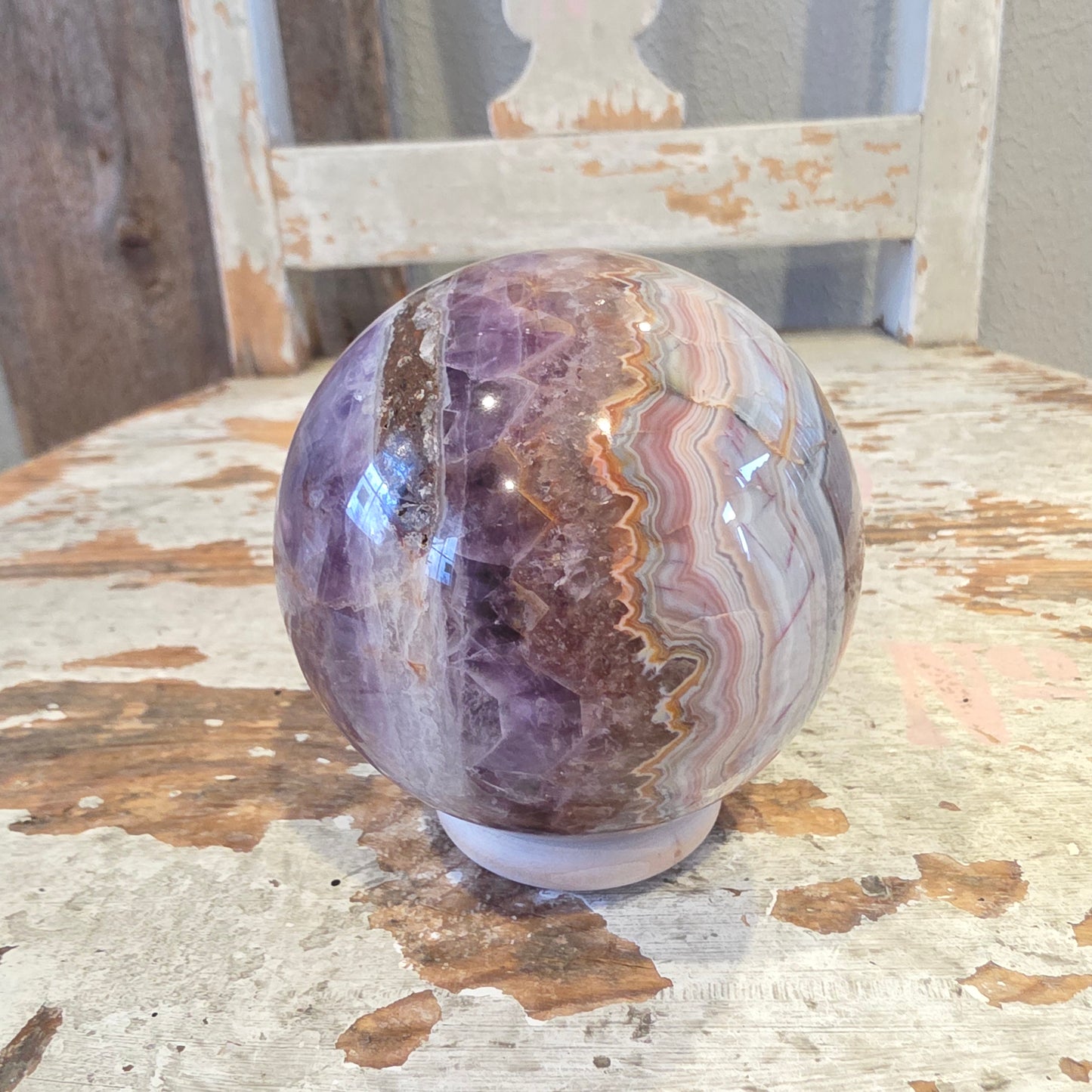 Ametisti/akaatti pallo