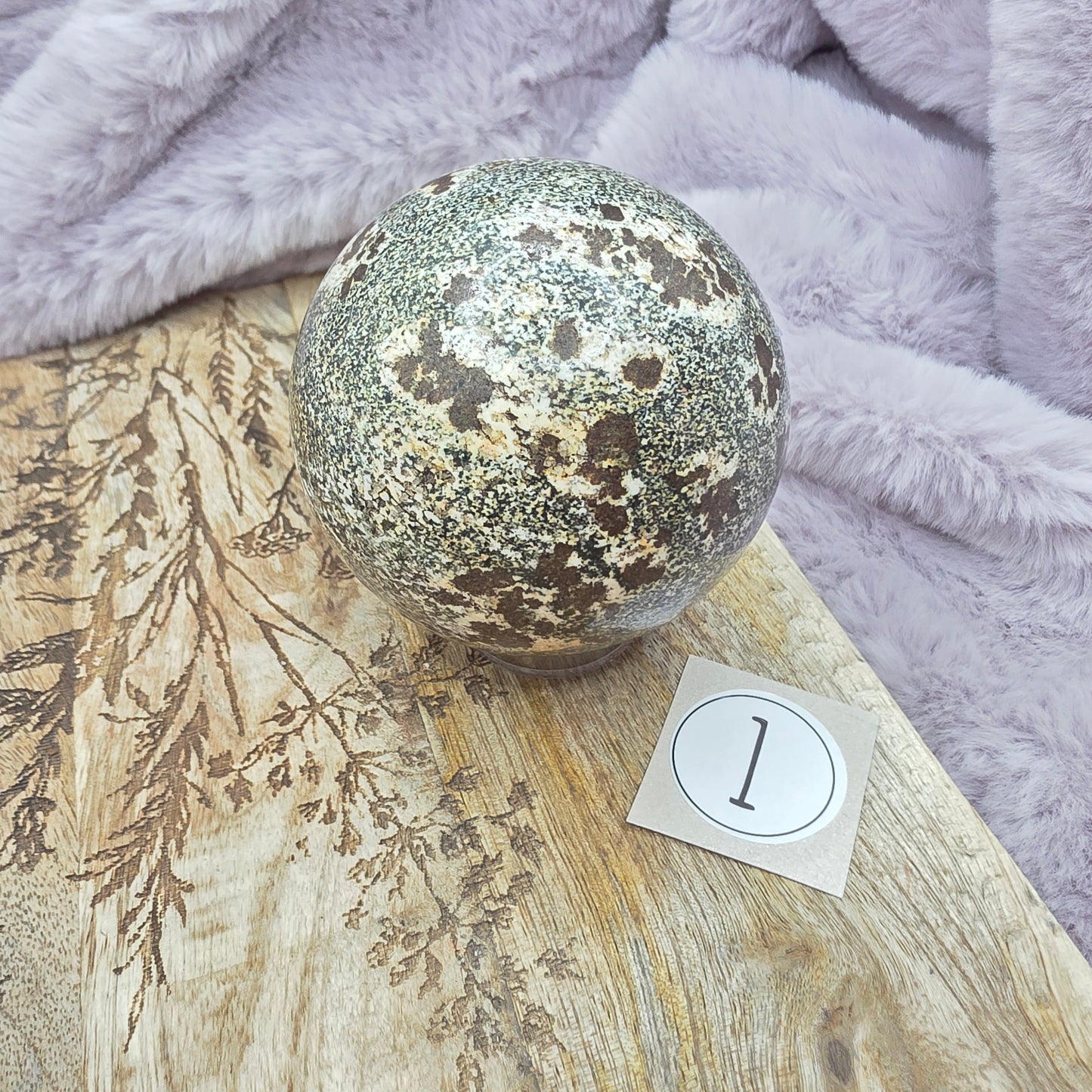 Hiekkadebdriitti-jaspis pallo