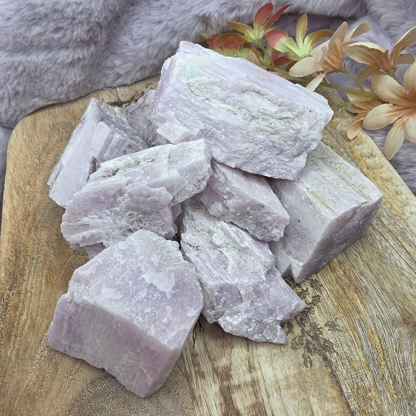 Kunziitti raakapala -iso-