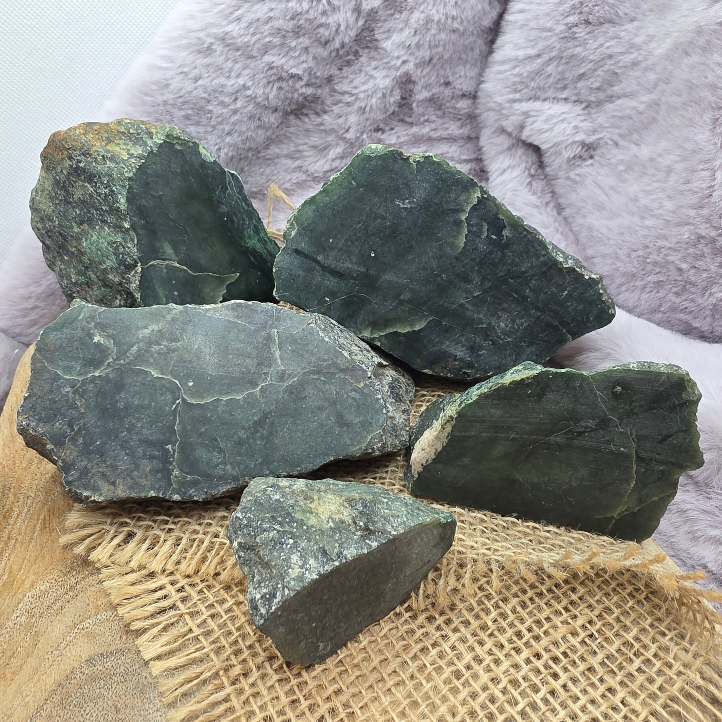 Serpentiini raakapala