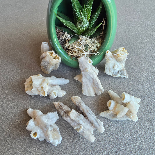 Kalsiitti pseudomorfi