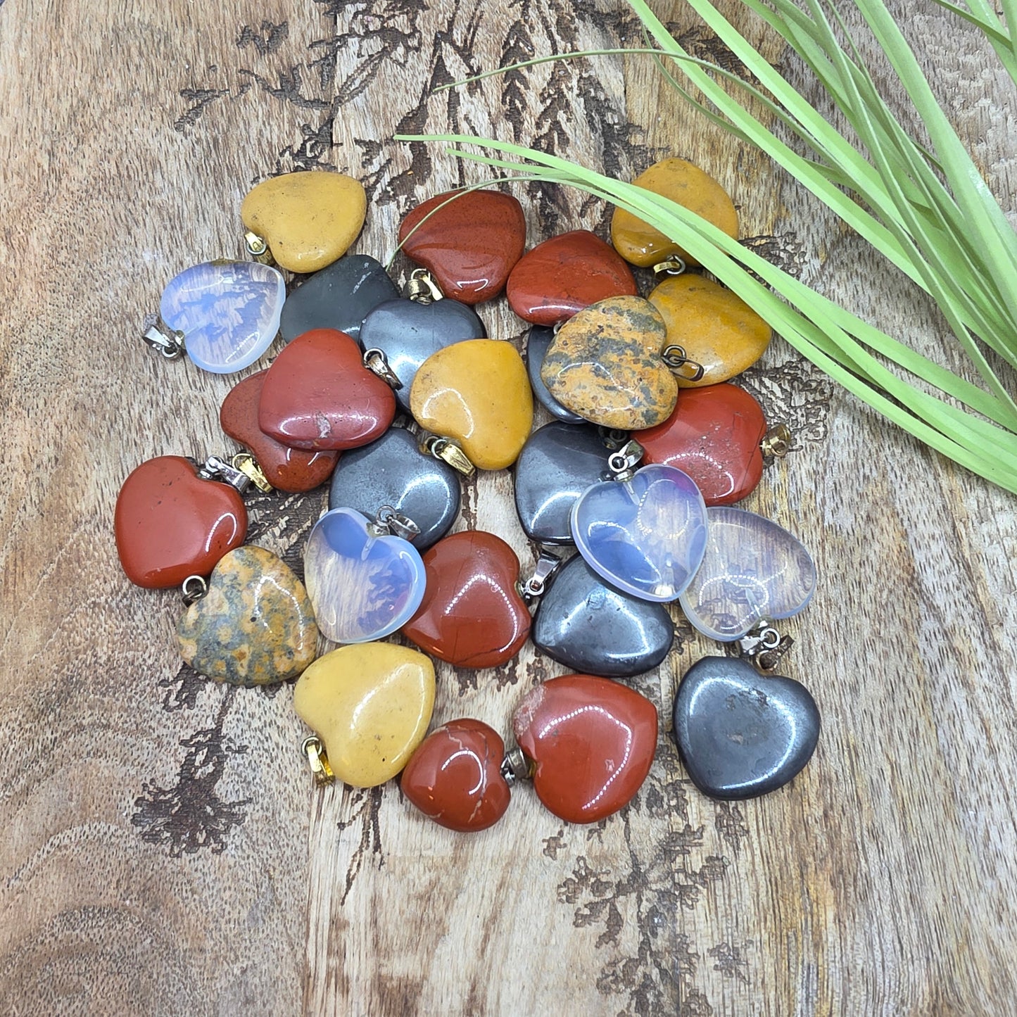 Pieni sydänriipus -valitse väri-