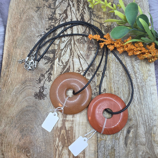 Kividonitsi kaulakoru