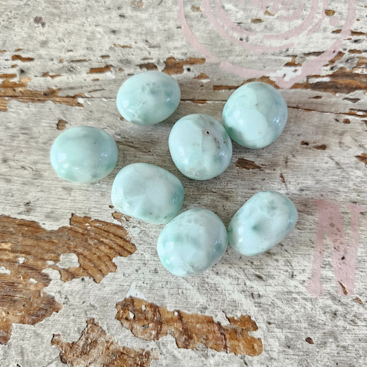 Larimar rumpuhiottu