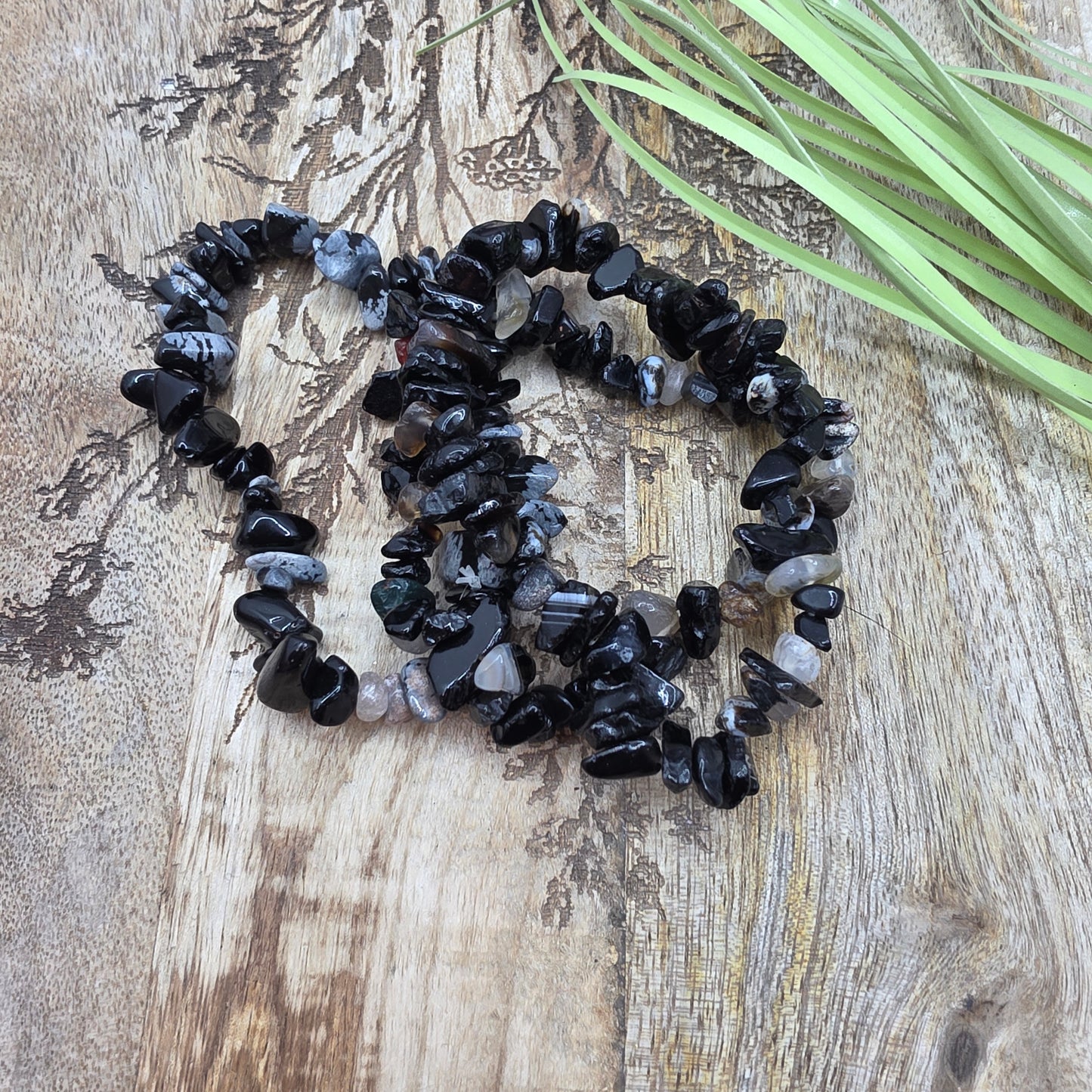 Kivisirurannekoru -valitse väri-