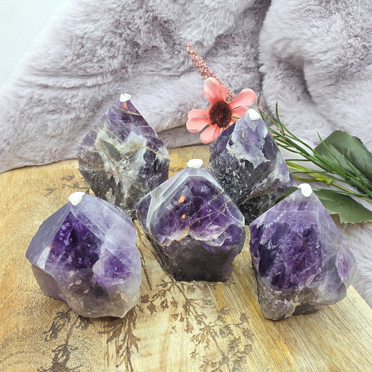 Chevron-ametisti kärki -kaksi kokoa-