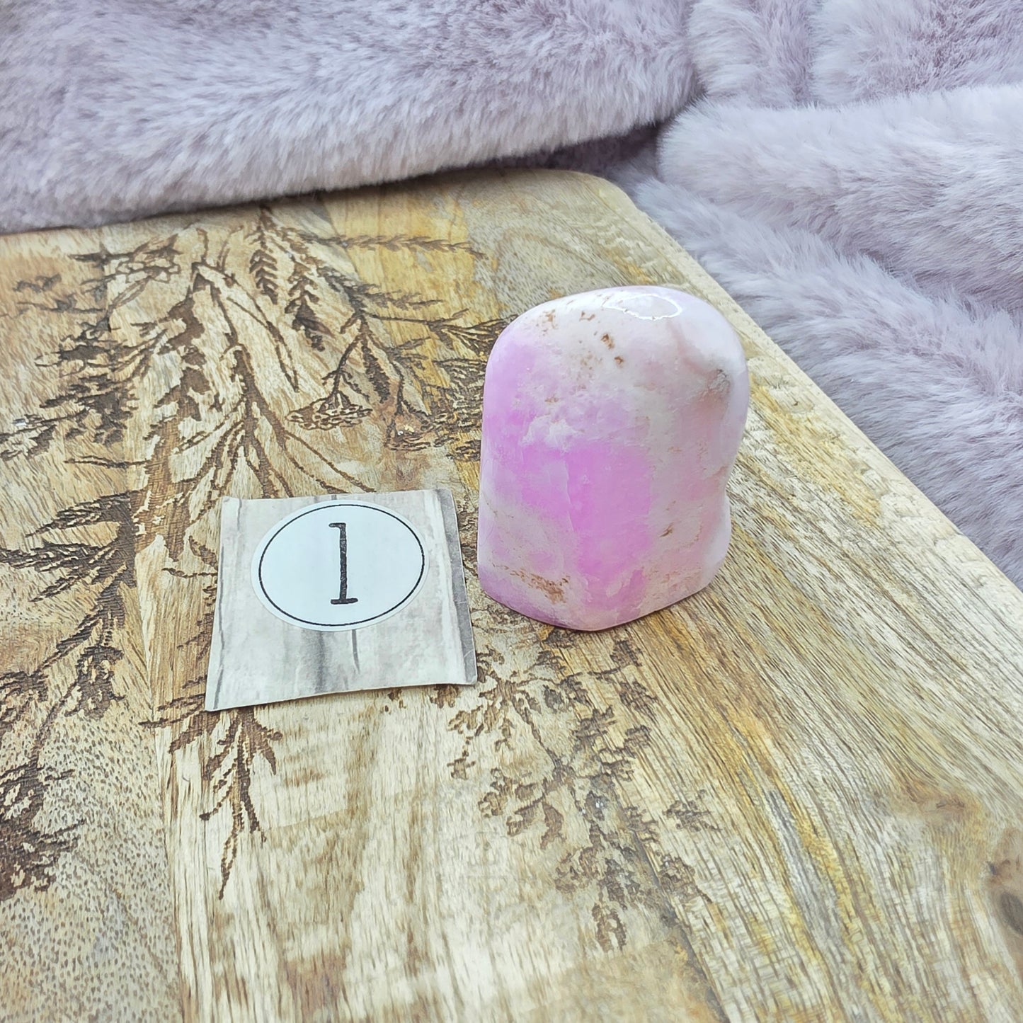 Pinkki aragoniitti freeform