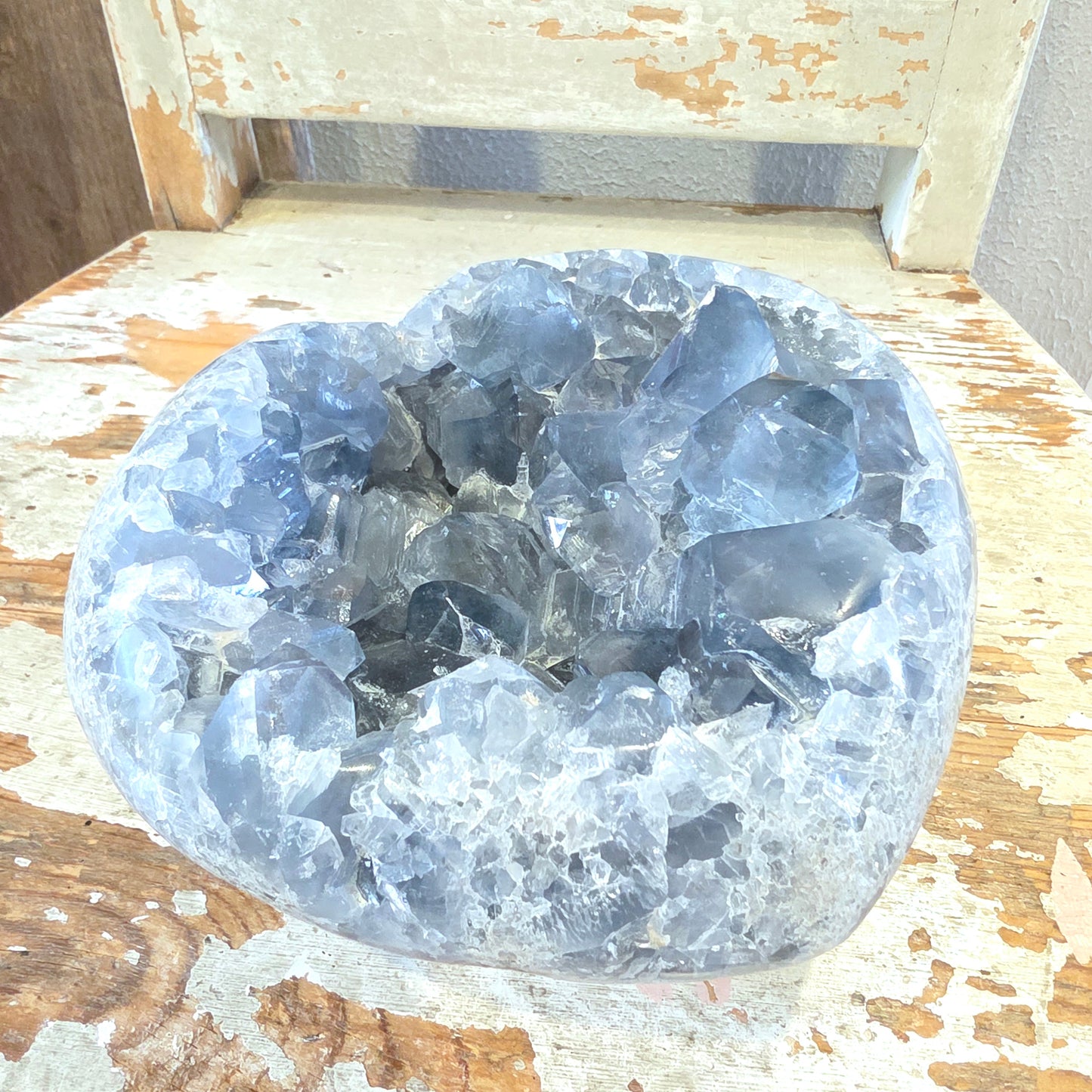 Selestiitti geodisydän yli 3kg
