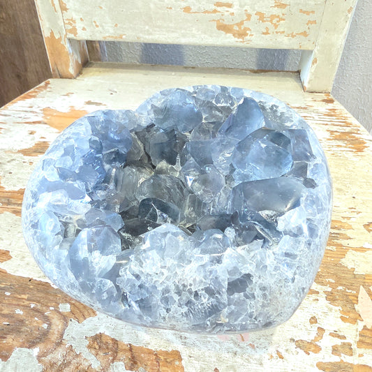 Selestiitti geodisydän yli 3kg