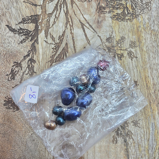 Värjätyt luonnonhelmet