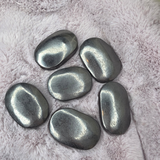 Shungiitti kämmenkivi