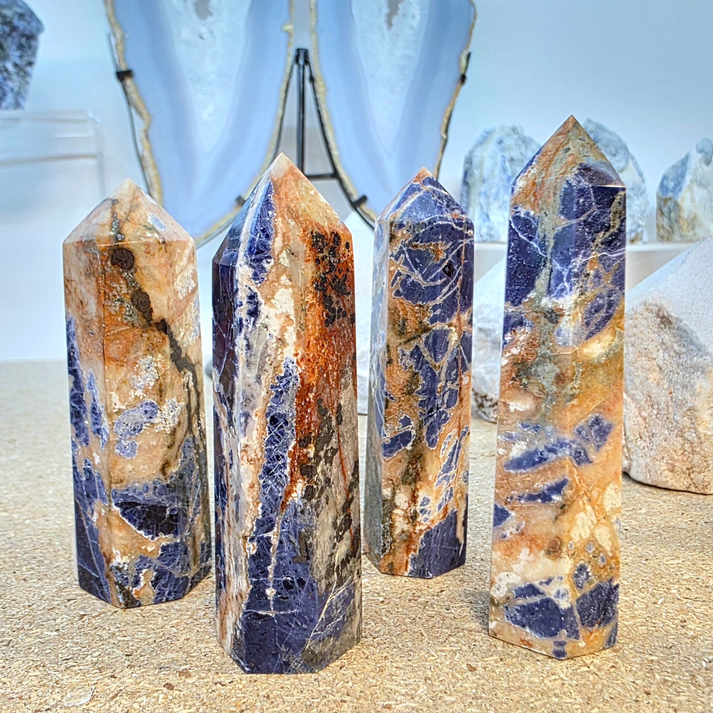 Sun set-sodaliitti torni